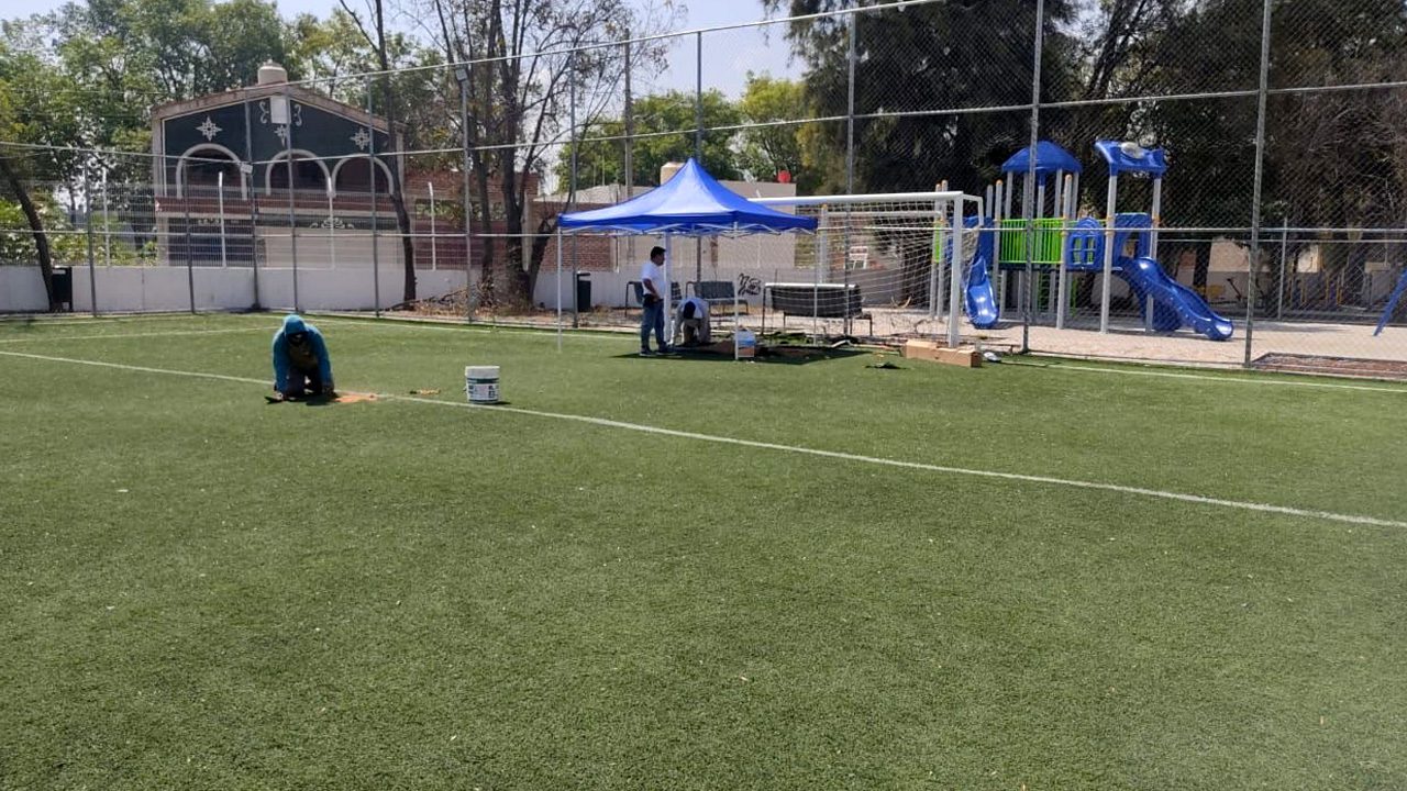 Inician trabajos de restauración en cancha de futbol 7 de la Unidad ...