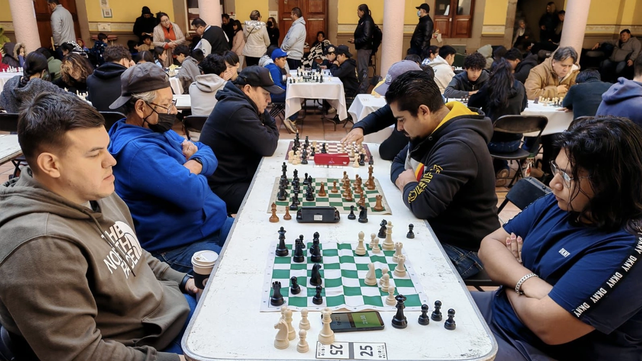 Torneo de ajedrez reúne a jugadores de la región durante la Feria de la ...